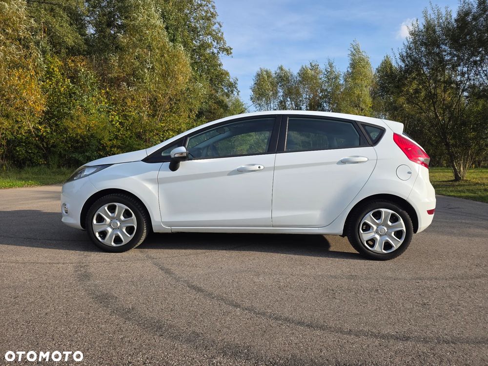 Ford Fiesta - 12