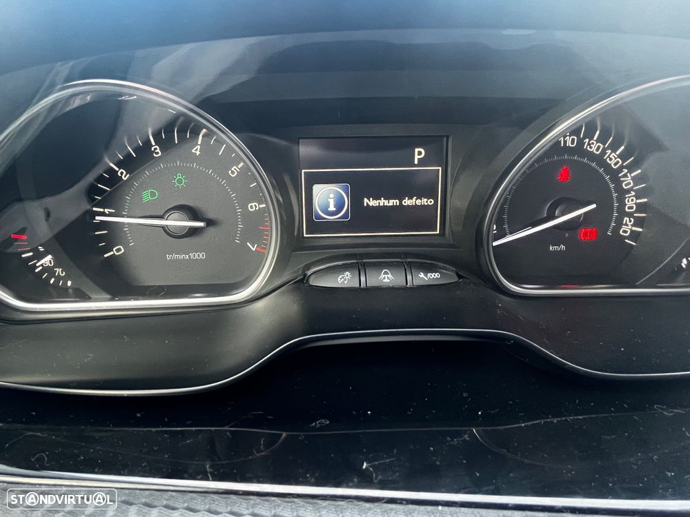 Peugeot 2008 1.2 PureTech Crossway EAT6 - 14