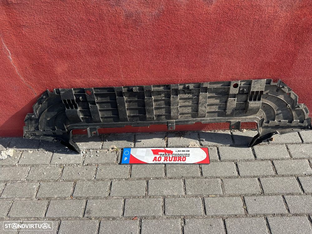 Base inferior parachoque volvo xc90 2019 - 2