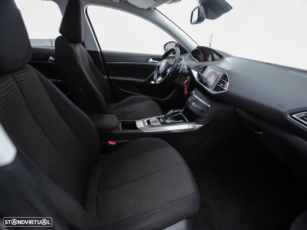 Peugeot 308 SW 1.5 BlueHDi Style EAT8 - 8