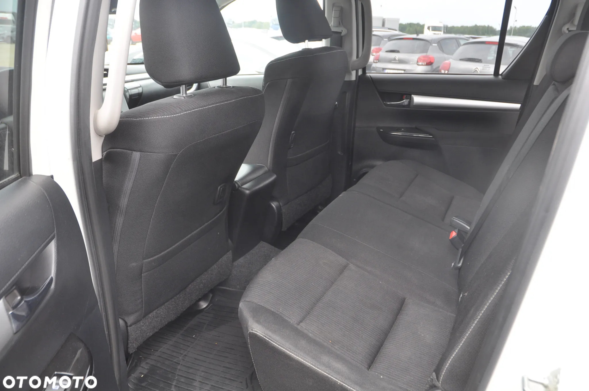 Toyota Hilux 2.4 D-4D Double Cab SR5 4x4 - 17