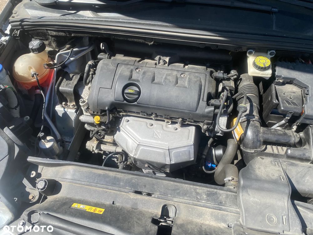 Citroën C4 1.6 VTi Attraction - 4