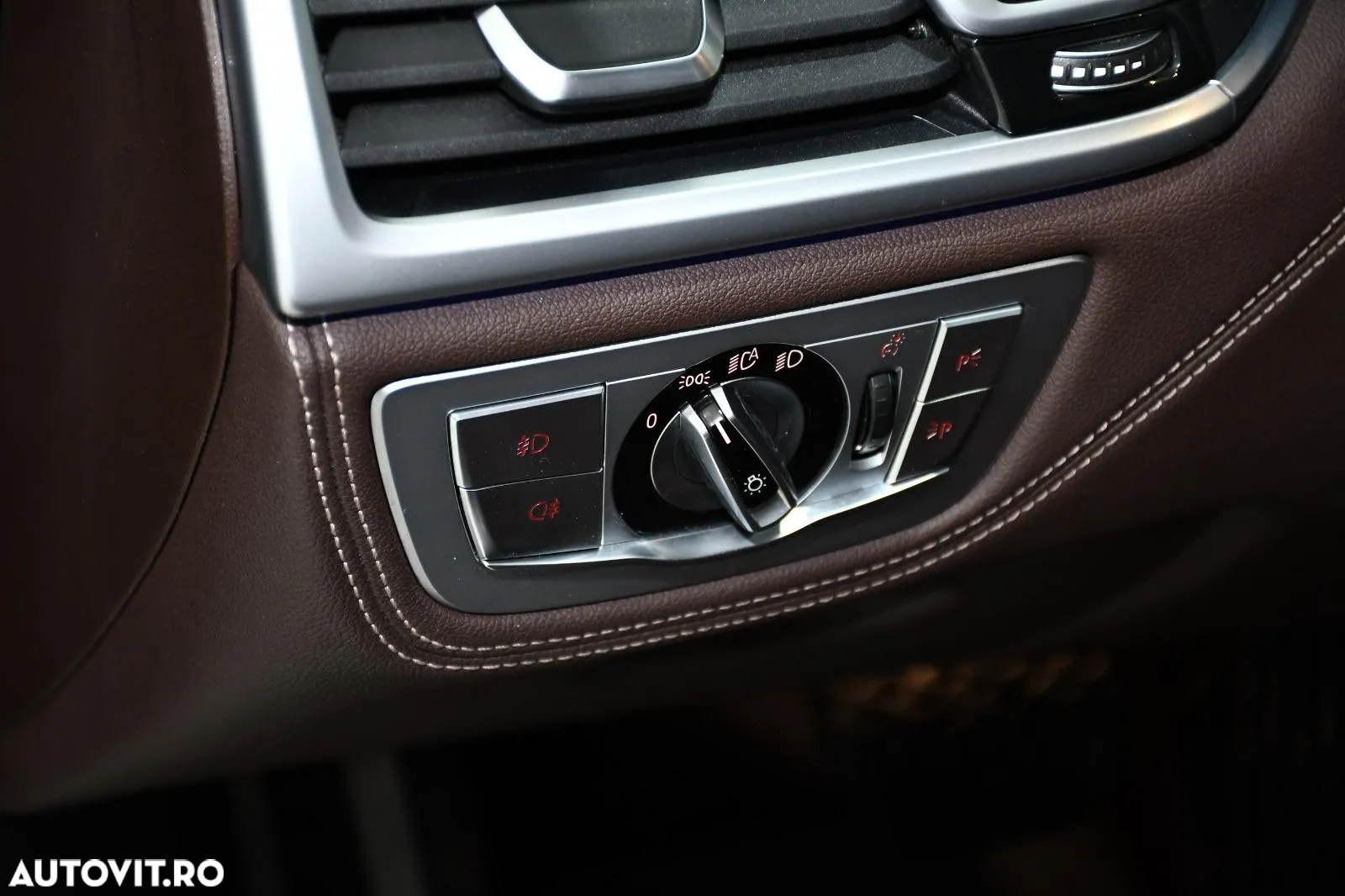 BMW Seria 7 730d xDrive - 31