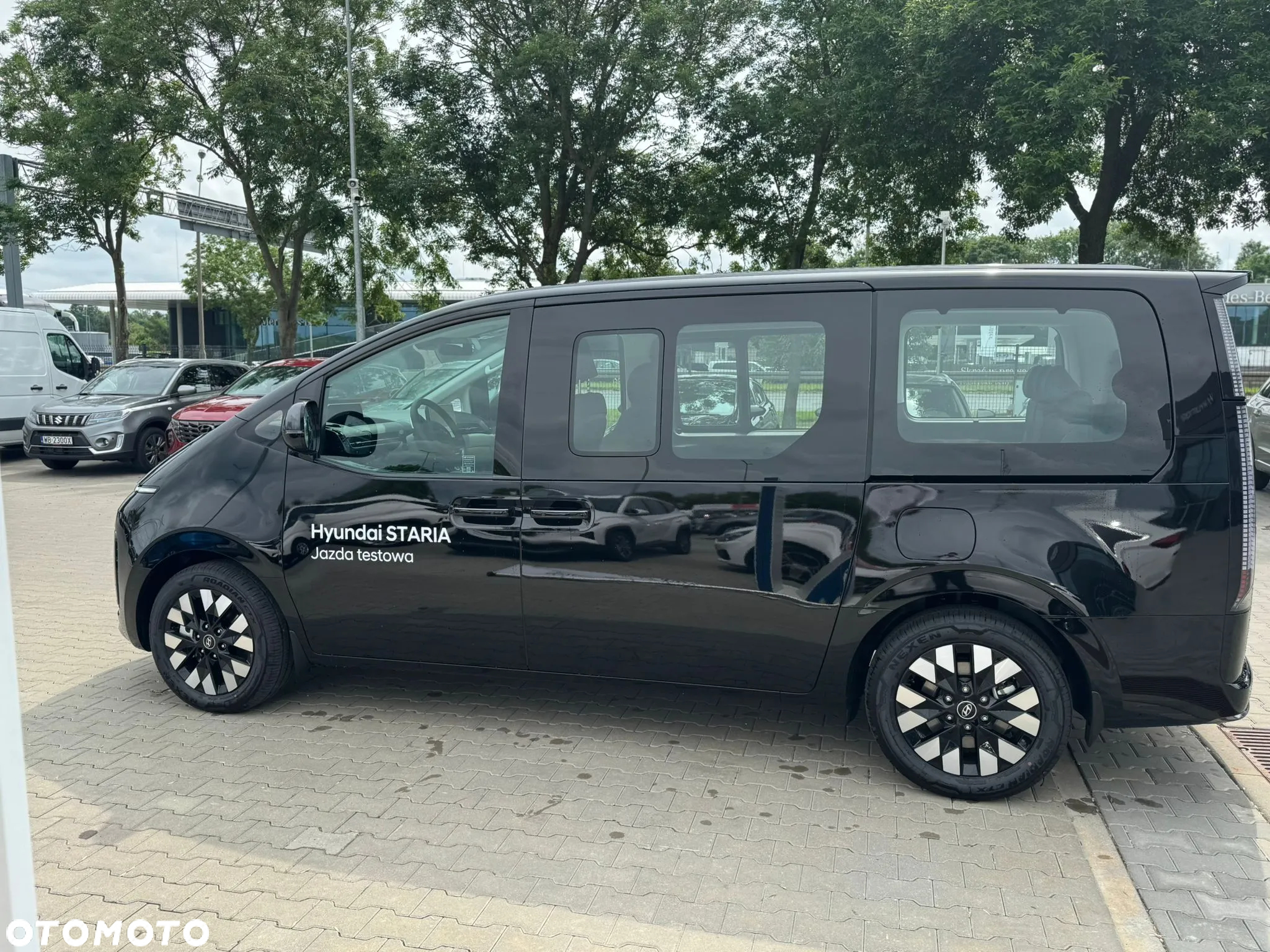 Hyundai Staria 1.6 T-GDI HEV Luxury - 5