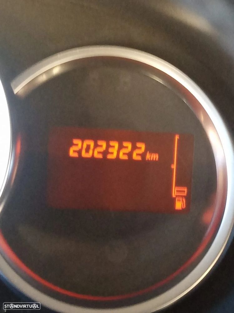 Dacia Lodgy 1.5 dCi Confort 7L - 8