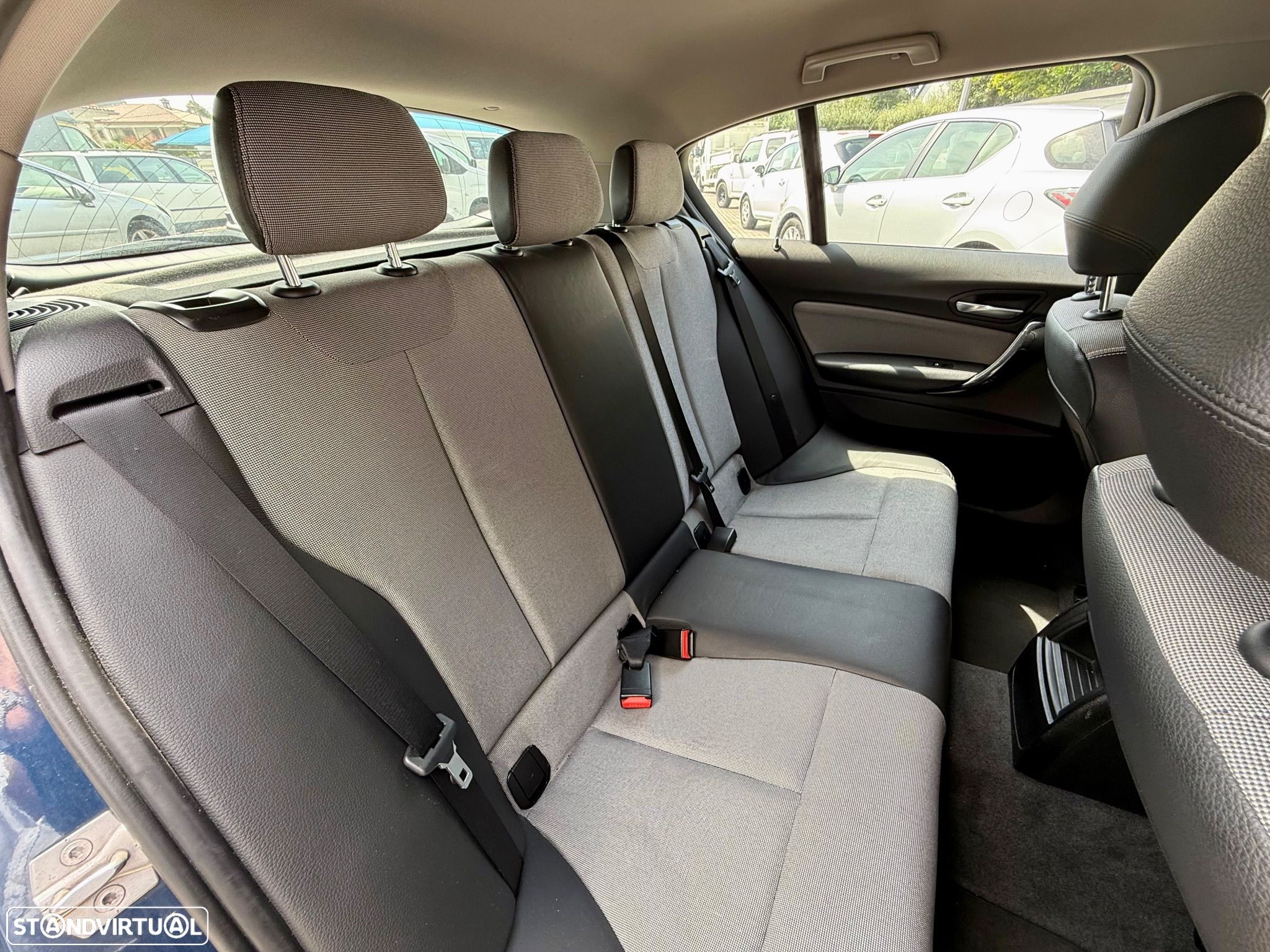 BMW 116 d EDynamics Line Urban - 12