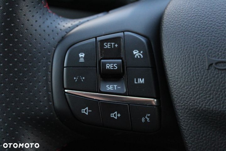 Ford Kuga 2.5 Duratec PHEV ST-LINE X - 16