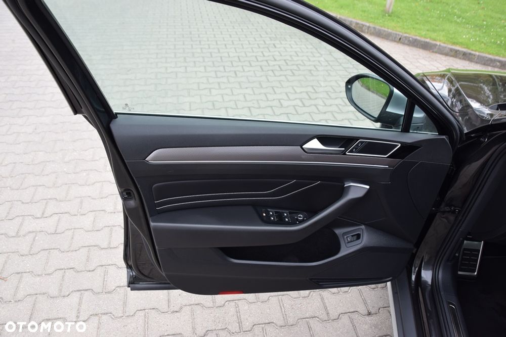 Volkswagen Passat Alltrack 2.0 TDI SCR DSG 4Motion - 29