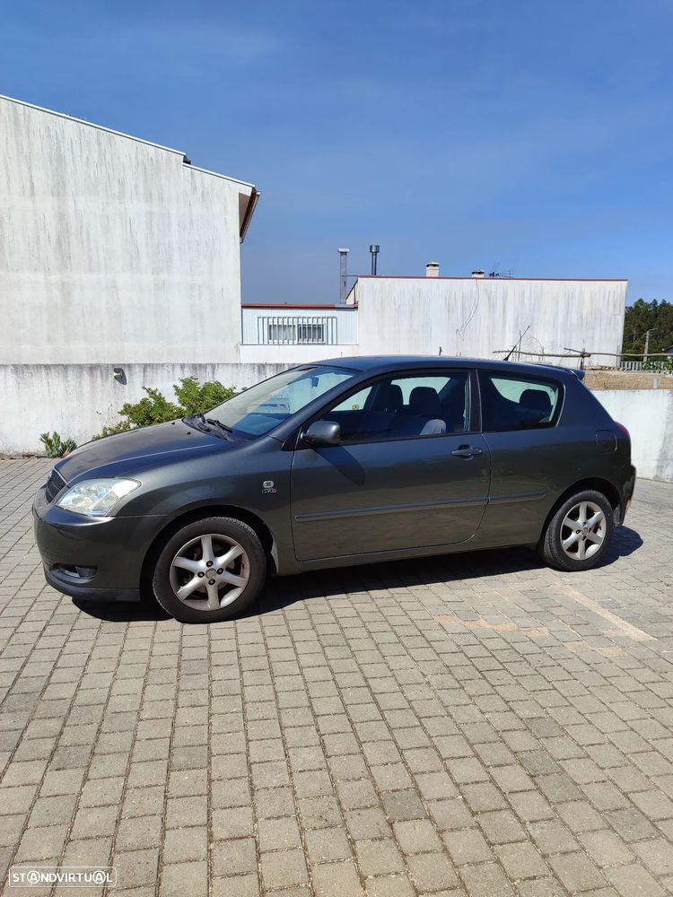 Toyota Corolla - 1