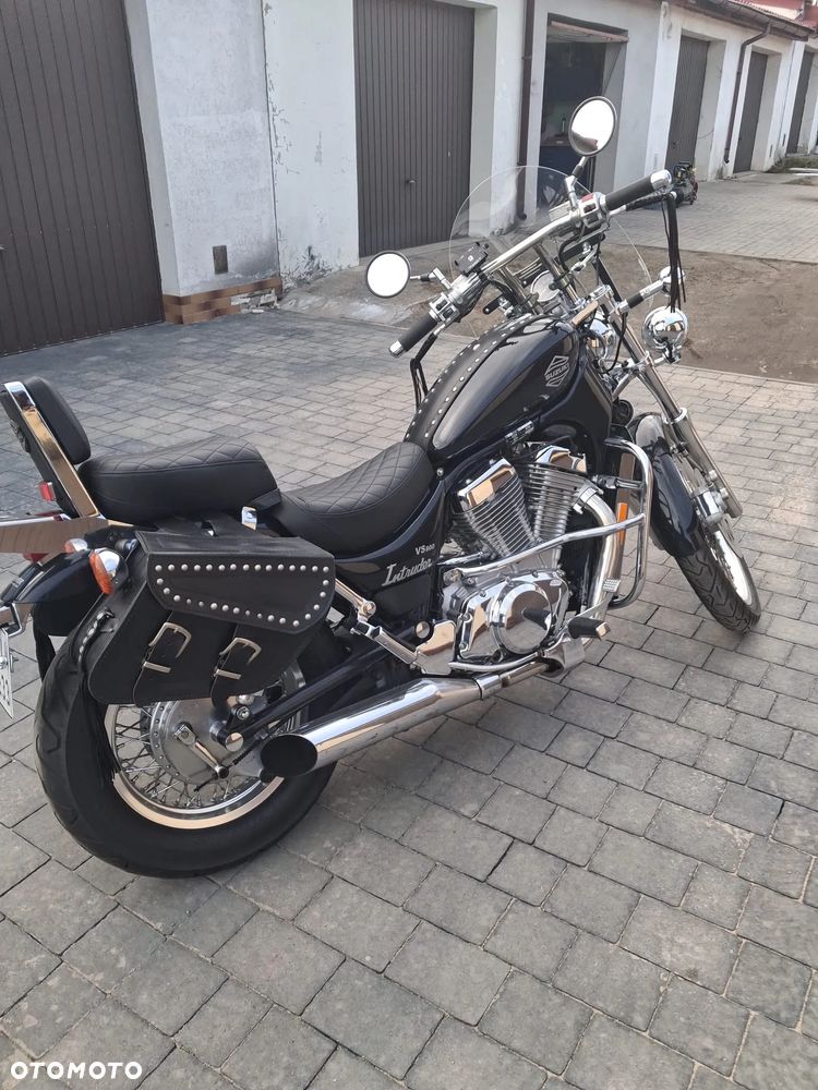 Suzuki Intruder - 6