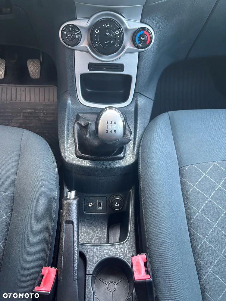 Ford Fiesta 1.25 Trend EU5 - 14