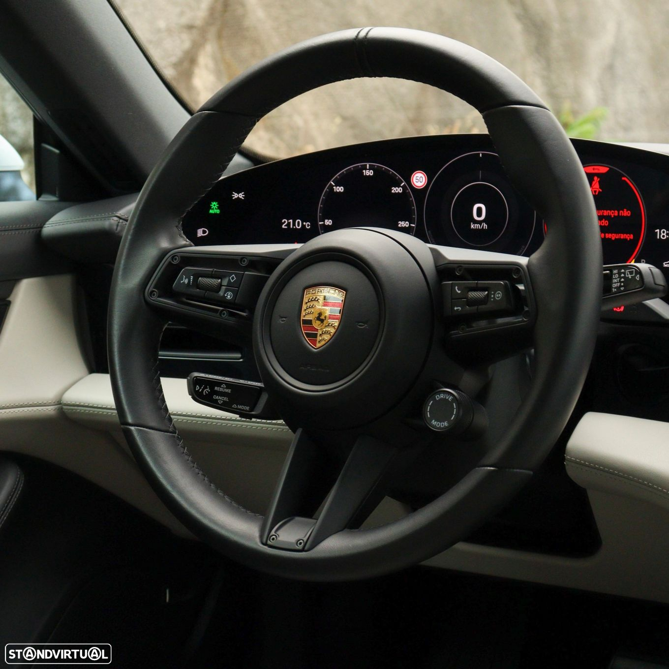 Porsche Taycan Cross Turismo 4 - 20