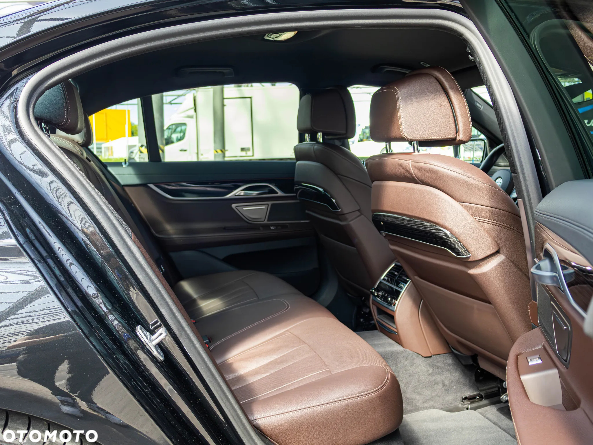 BMW Seria 7 730d xDrive mHEV sport - 26