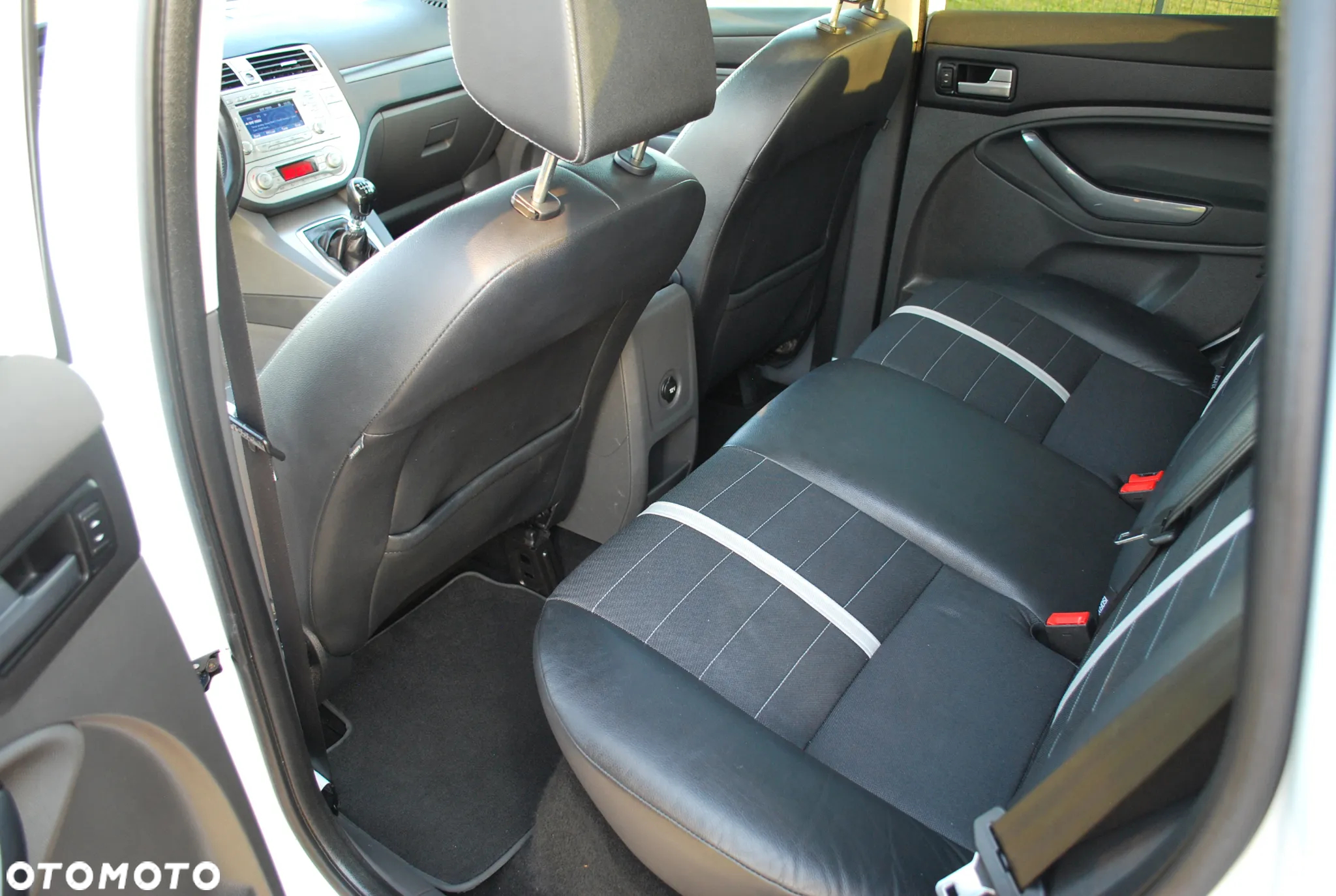 Ford Kuga 2.0 TDCi Titanium S - 9