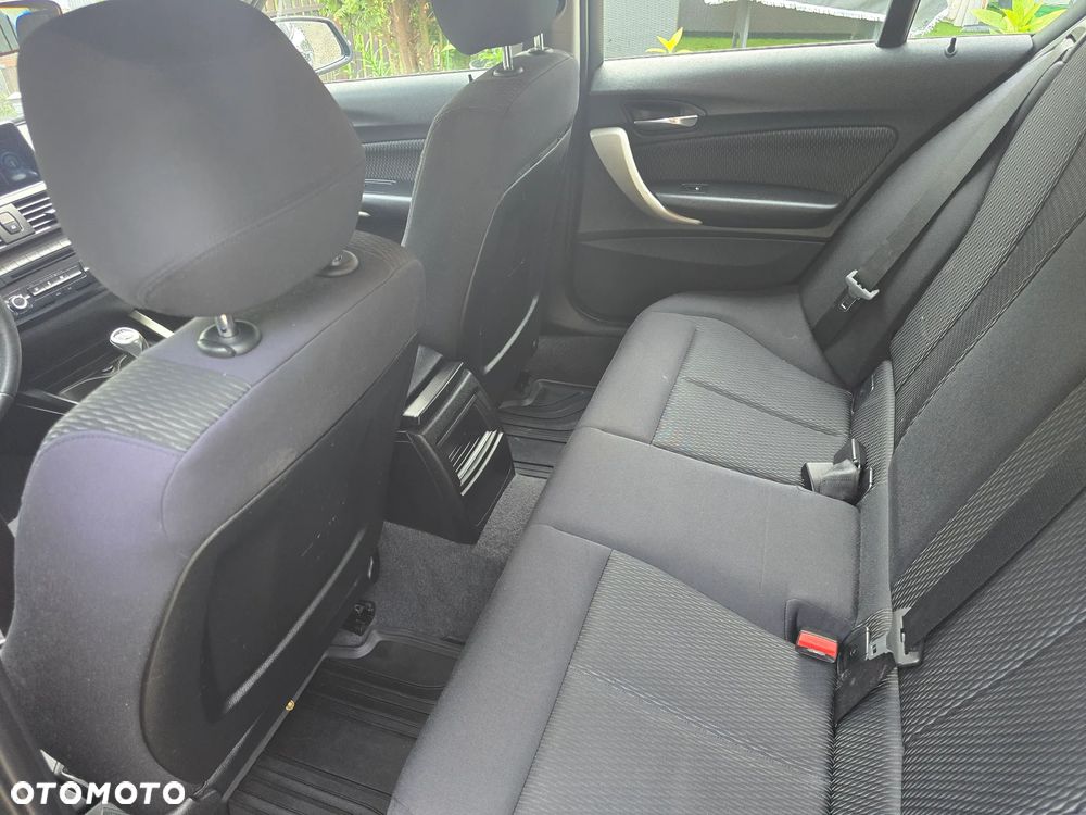 BMW Seria 1 116i - 14
