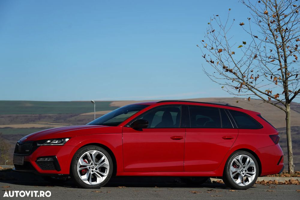 Skoda Octavia 2.0 TDI DSG RS Plus - 23