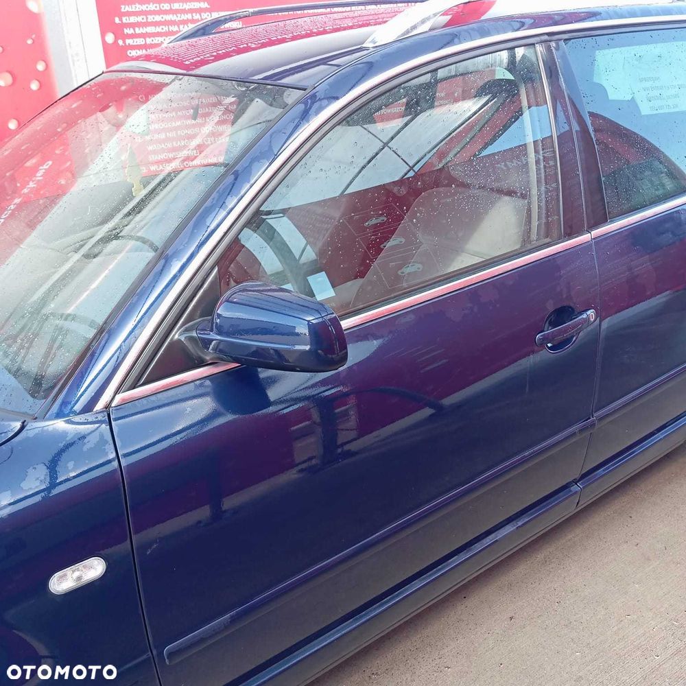 Volkswagen Passat - 5