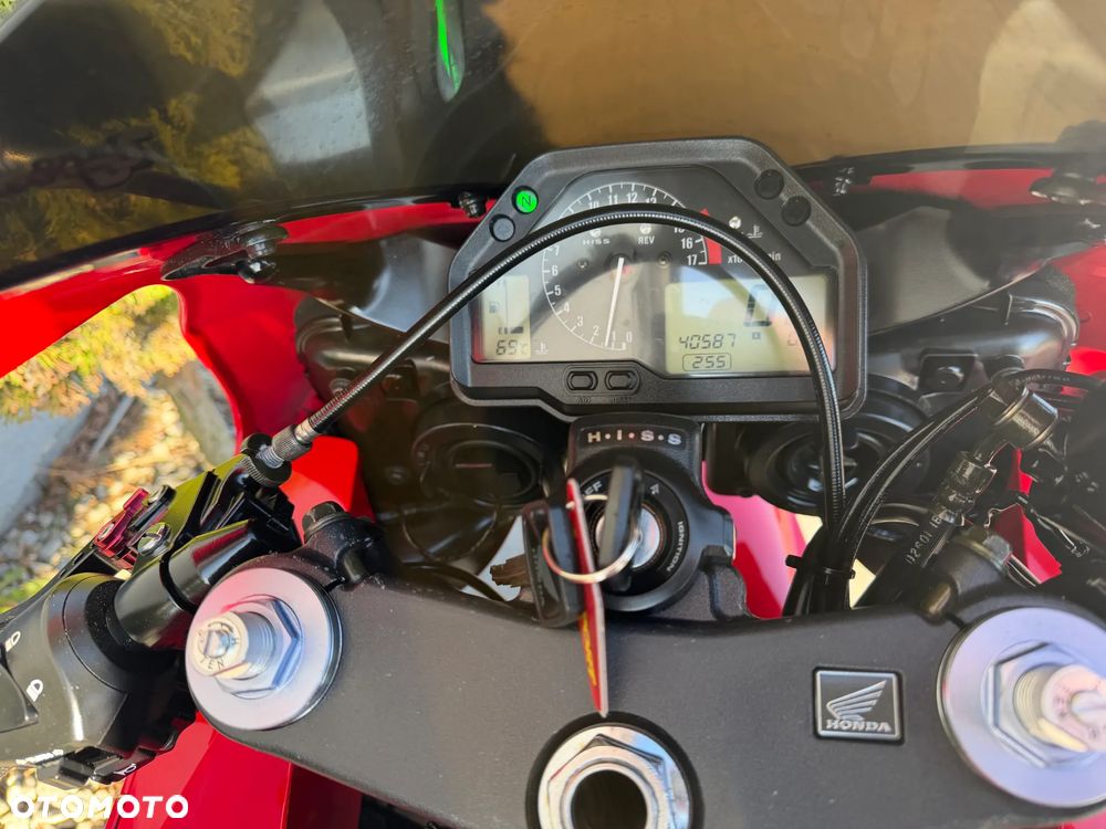 Honda CBR - 26