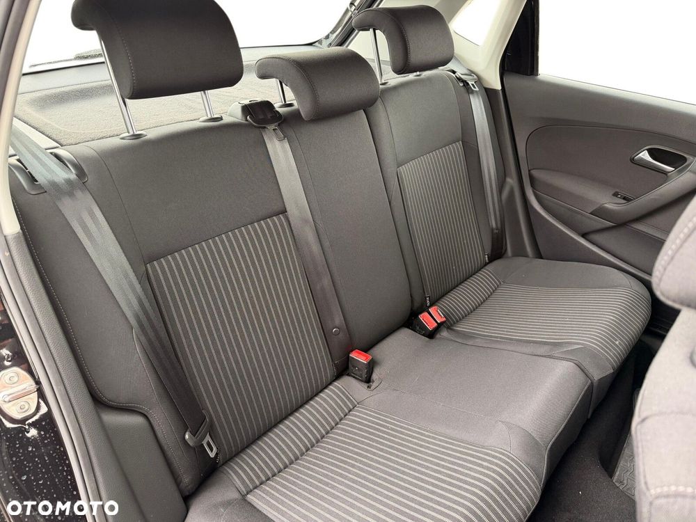 Volkswagen Polo 1.4 16V Highline - 23