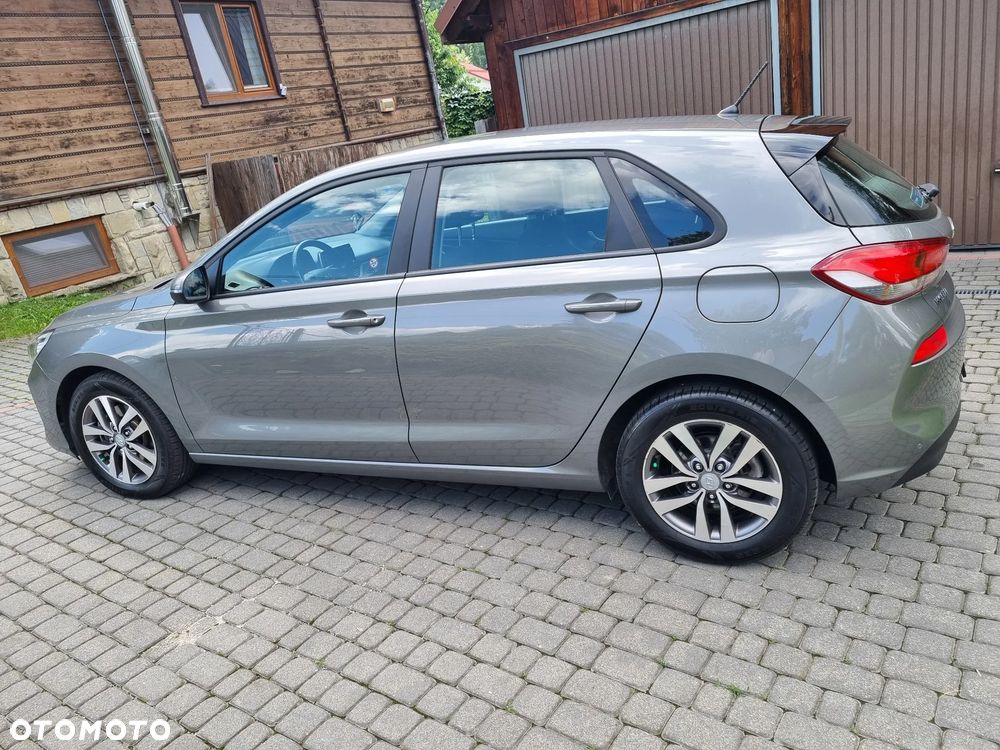 Hyundai i30 1.4 Classic + - 9