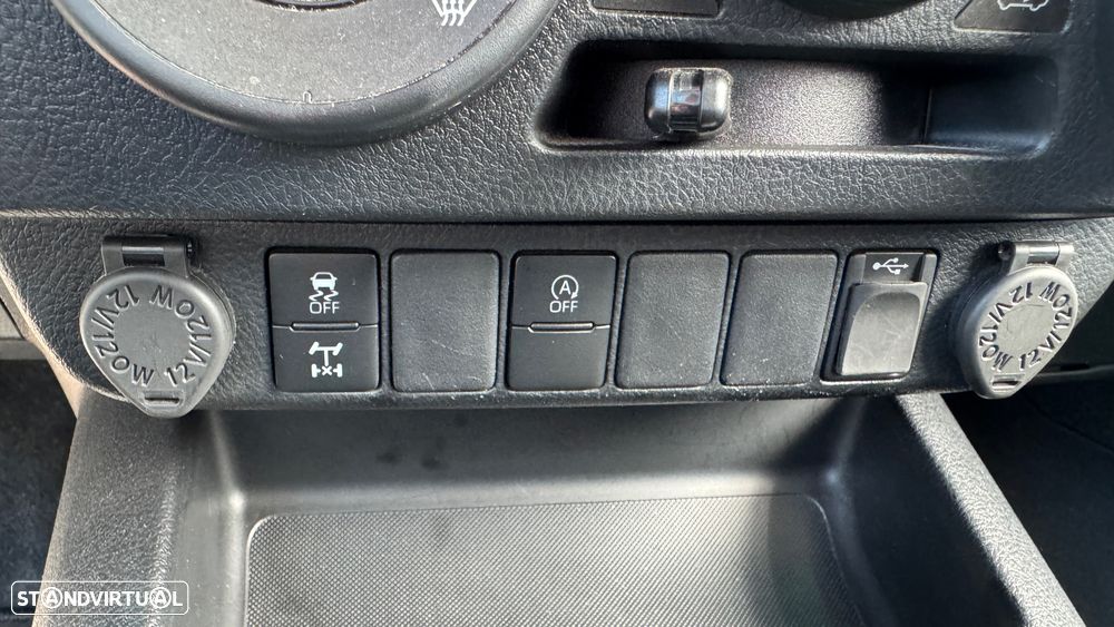 Toyota Hilux 2.4 D-4D 4WD Tracker - 10