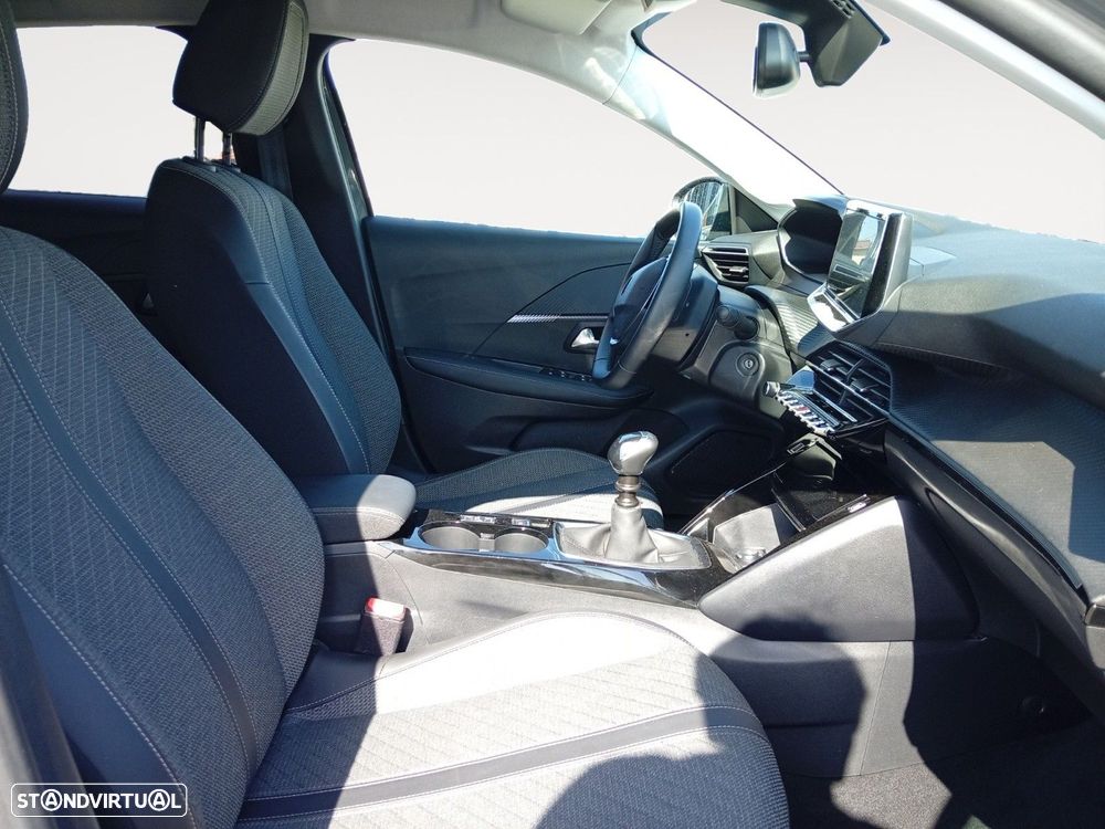 Peugeot 208 1.2 PureTech Allure - 15