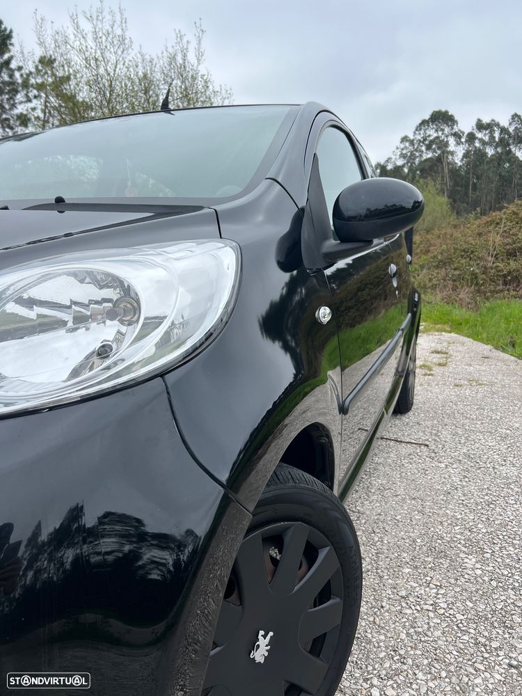 Peugeot 107 1.0 Urban - 2