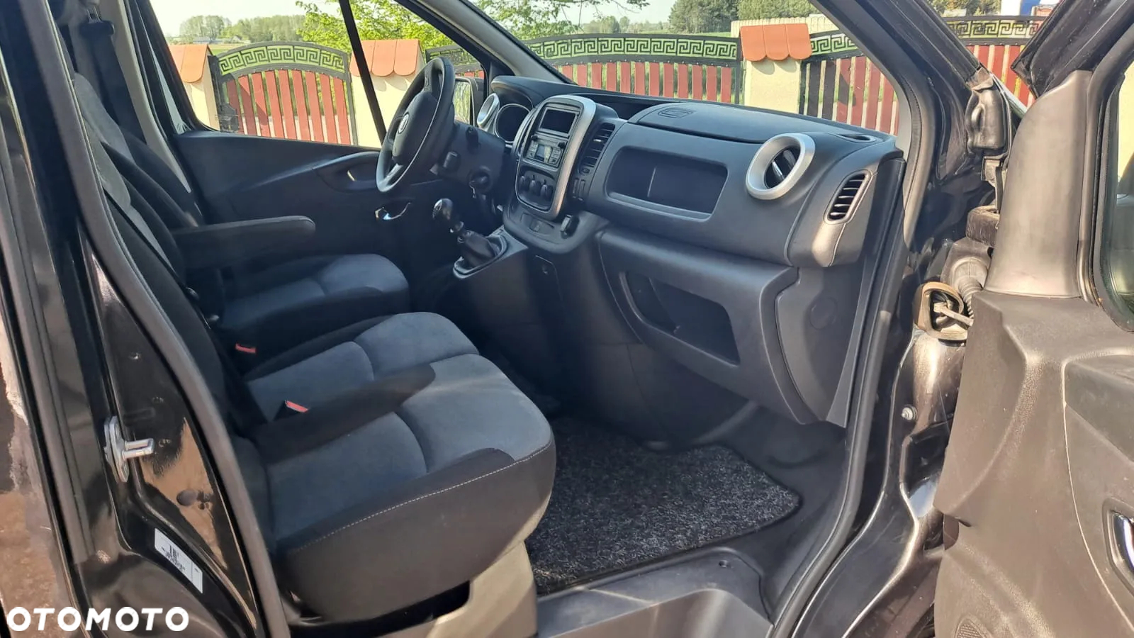 Renault Trafic - 11