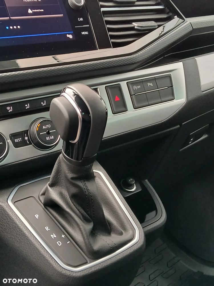 Volkswagen Multivan - 15