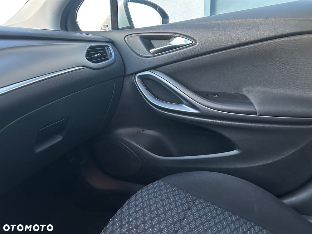 Opel Astra V 1.4 T Elite - 10