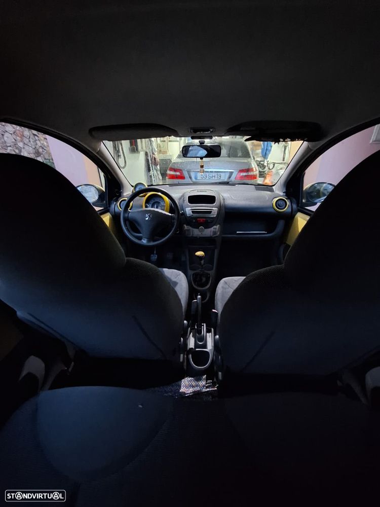 Peugeot 107 1.0 Urban - 4