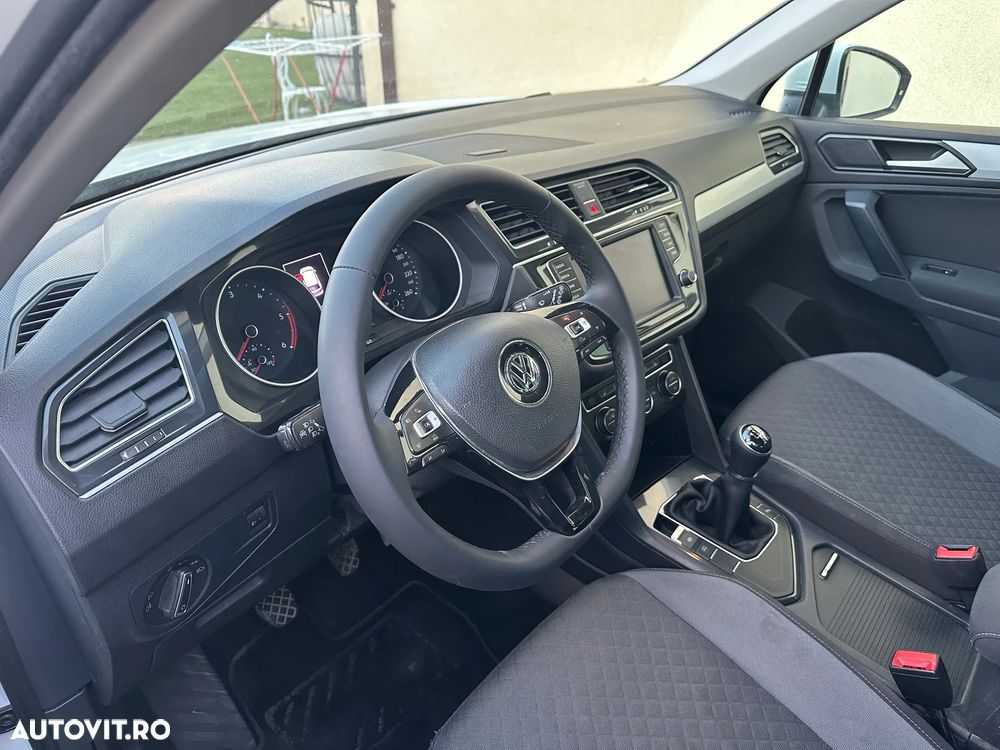 Volkswagen Tiguan 2.0 TDI DPF Comfortline - 16