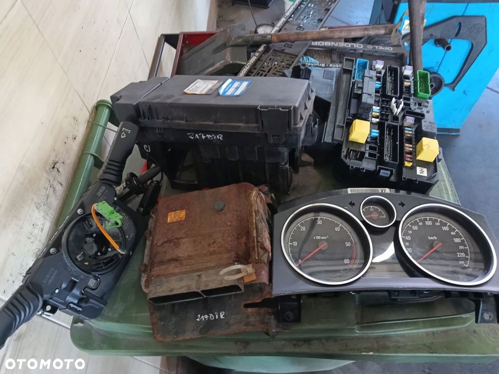 OPEL ASTRA H 1.7 CDTI Z17DTR KOMPUTER SILNIKA ZESTAW EUROPA - 1