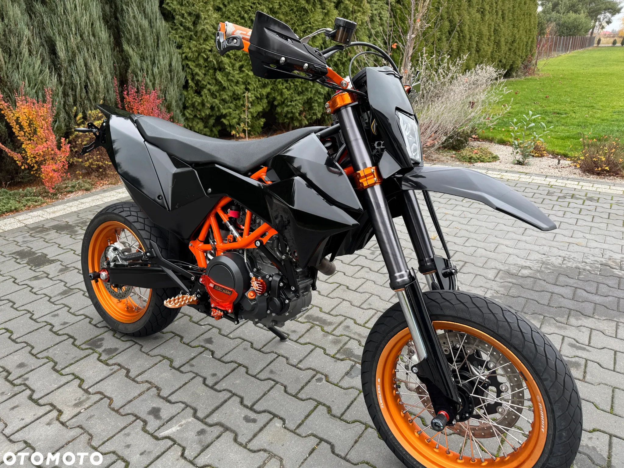 KTM SMC - 10