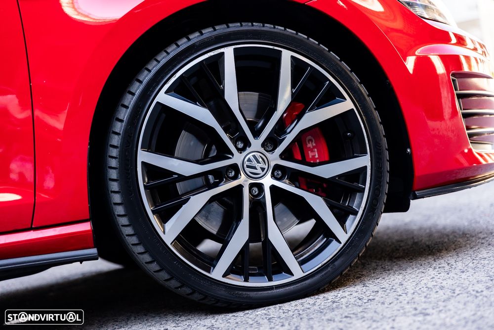 VW Golf GTI Performance BlueMotion DSG - 5