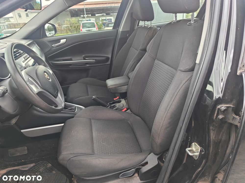 Alfa Romeo Giulietta 1.6 JTDM 16V - 9