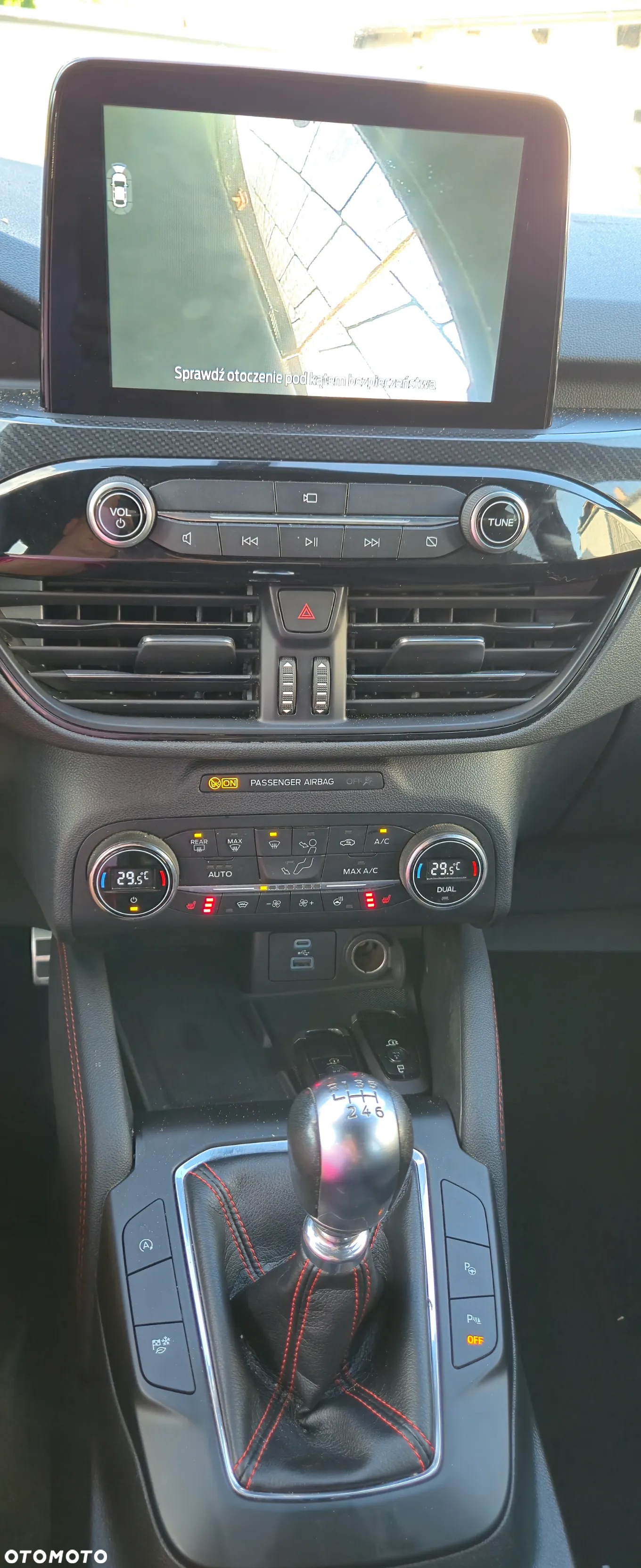 Ford Kuga 1.5 EcoBlue FWD ST-Line X - 25