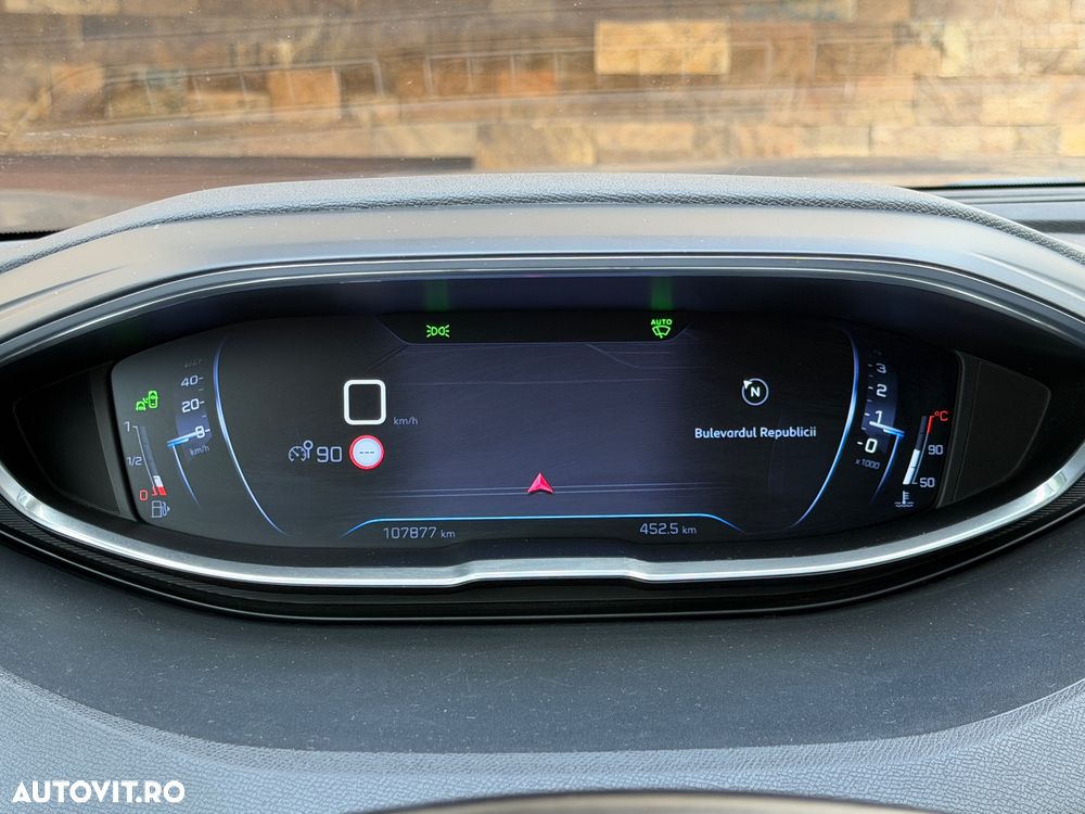 Peugeot 3008 PureTech 130 Stop & Start GPF Active Business-Paket - 18