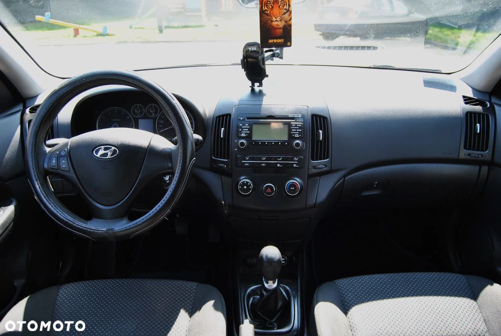 Hyundai i30 1.6 Comfort - 9