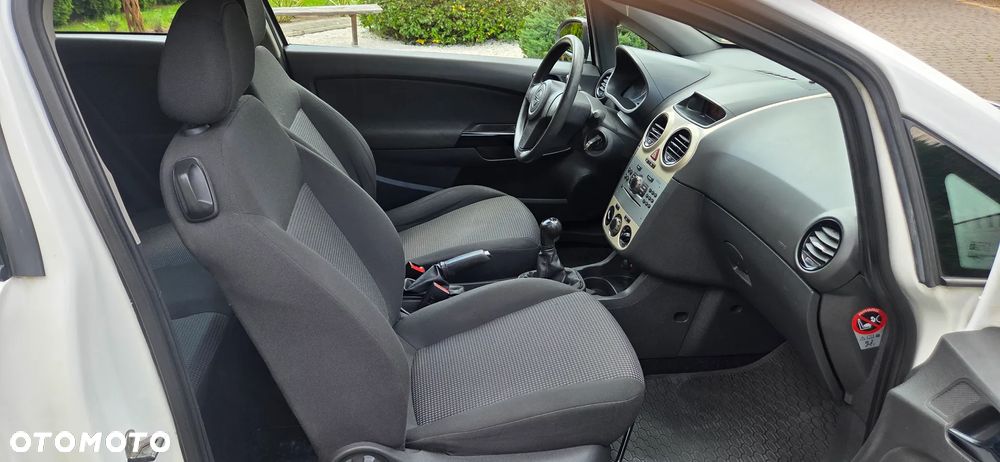 Opel Corsa 1.2 16V Enjoy - 8
