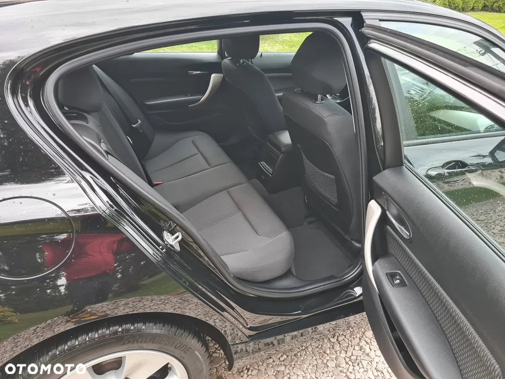 BMW Seria 1 116d - 15