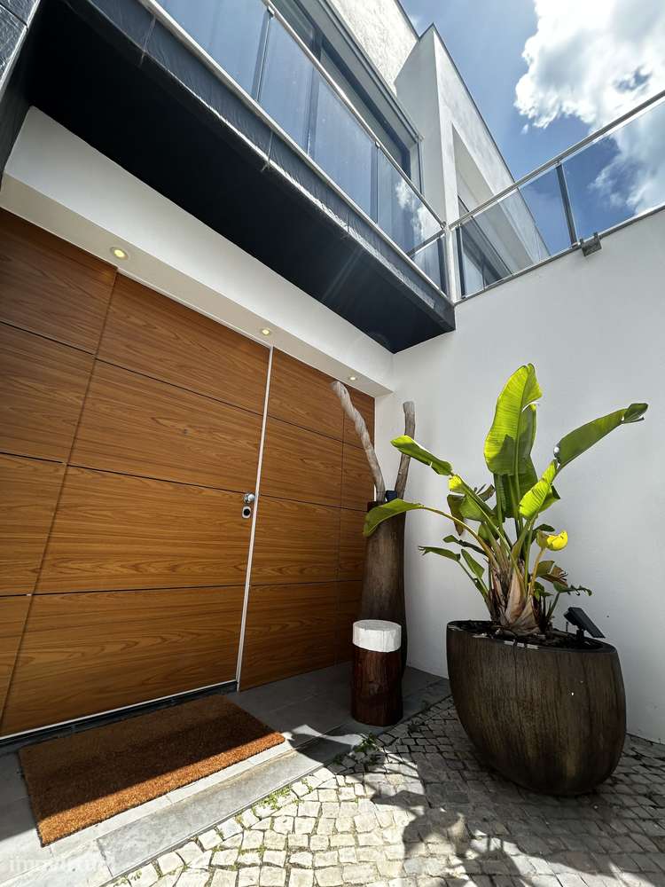 Moradia, 208 m², Quelfes - Grande imagem: 2/42