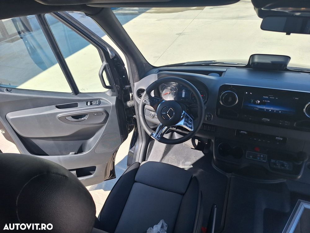 Mercedes-Benz Sprinter 519 - 11