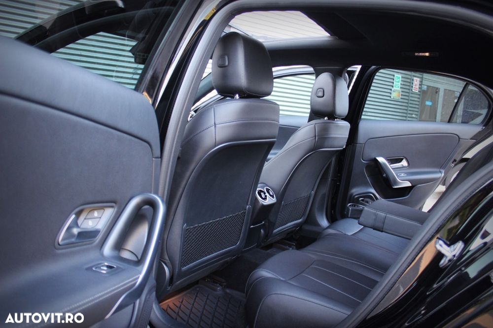 Mercedes-Benz A 250 4MATIC Aut. - 6