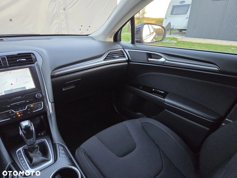 Ford Mondeo 2.0 Hybrid Titanium - 39