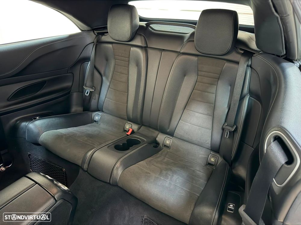 Mercedes-Benz E 220 d AMG Line - 56