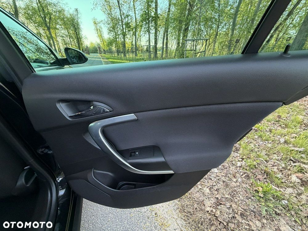 Opel Insignia - 27