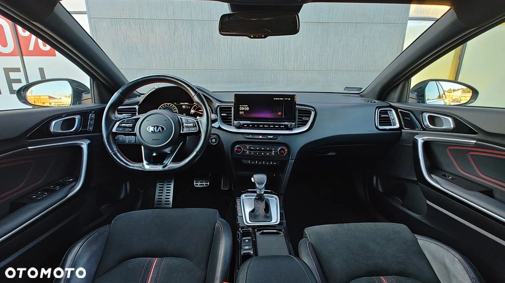 Kia ProCeed 1.6 T-GDI GT DCT - 9