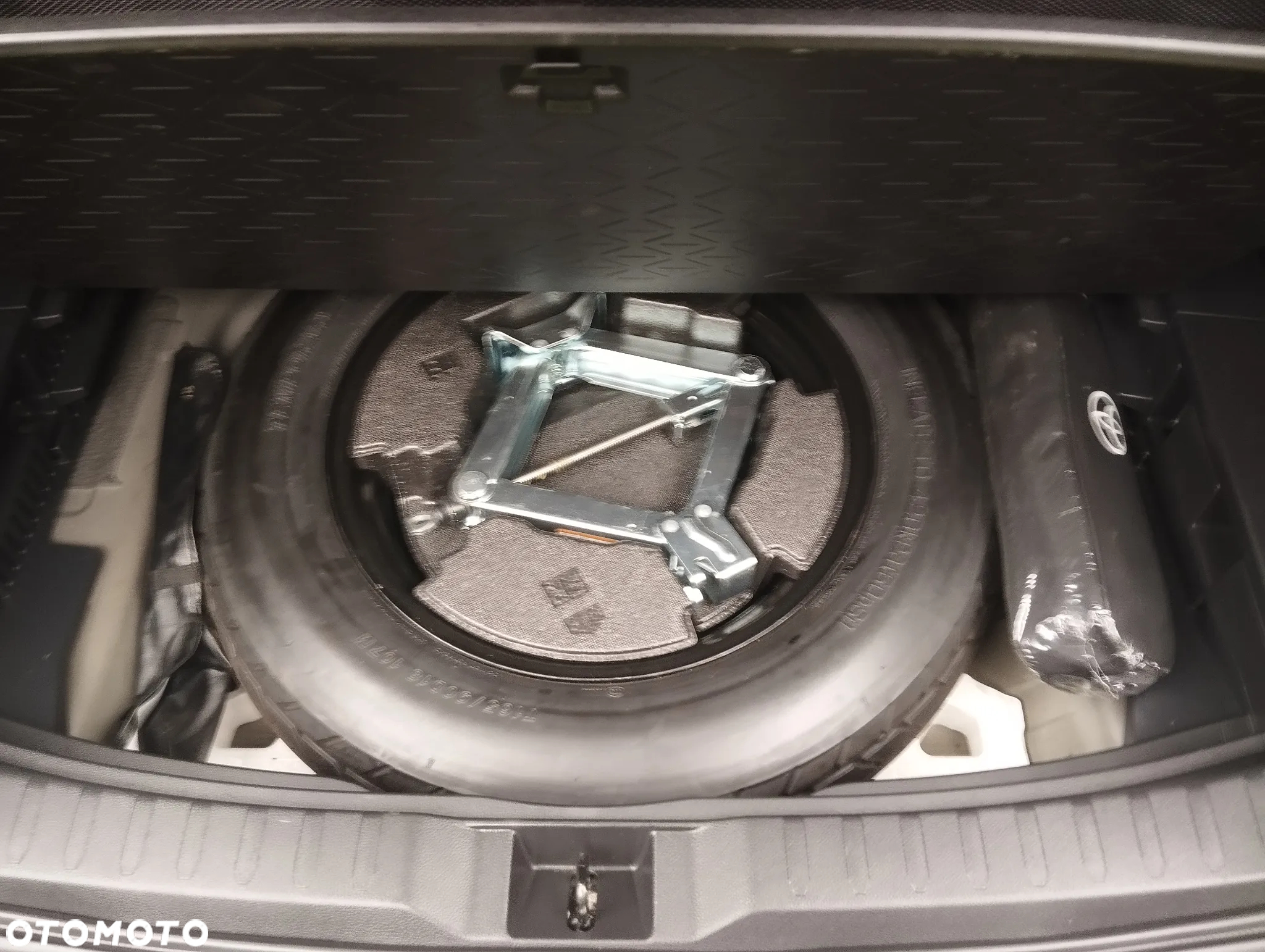 Toyota RAV4 - 22