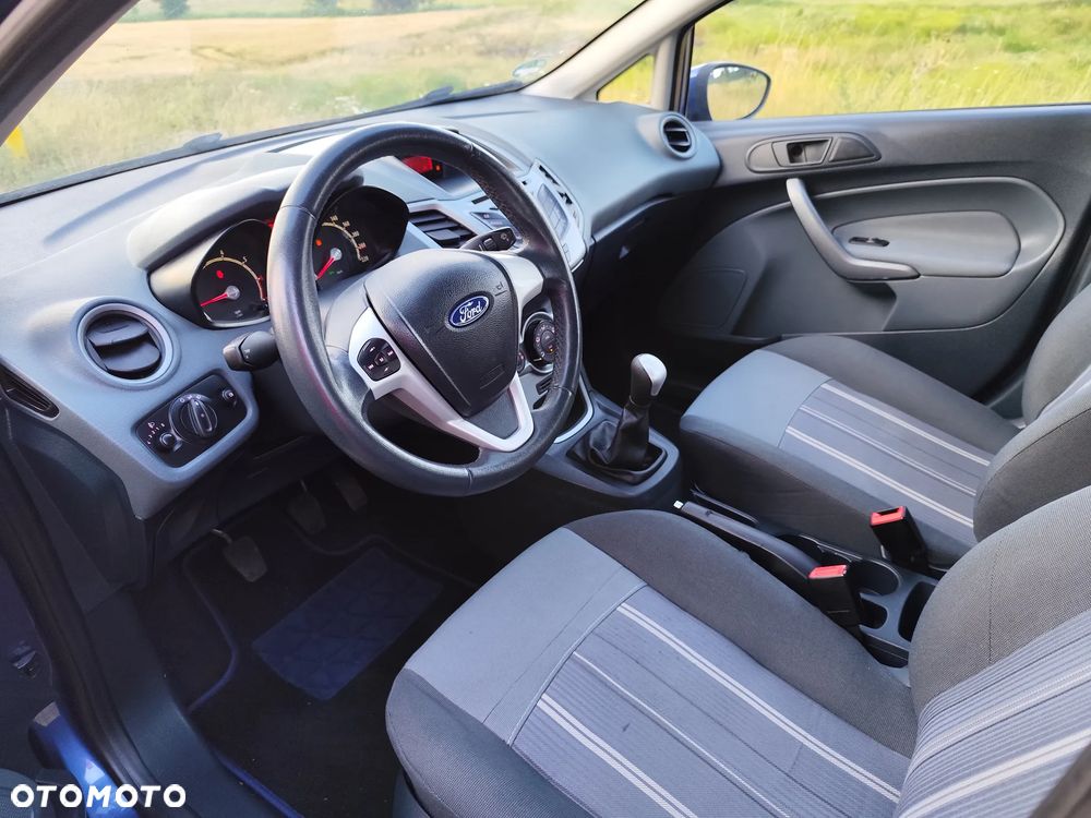 Ford Fiesta 1.25 Champions Edition - 6